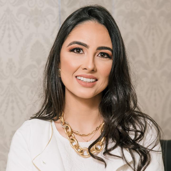 Dra. Fernanda Melo